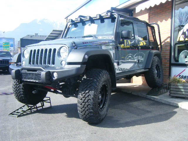 JK Rubicon 10 TH Anniversary 002